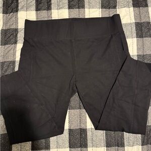 Sleek Black Women's Leggings